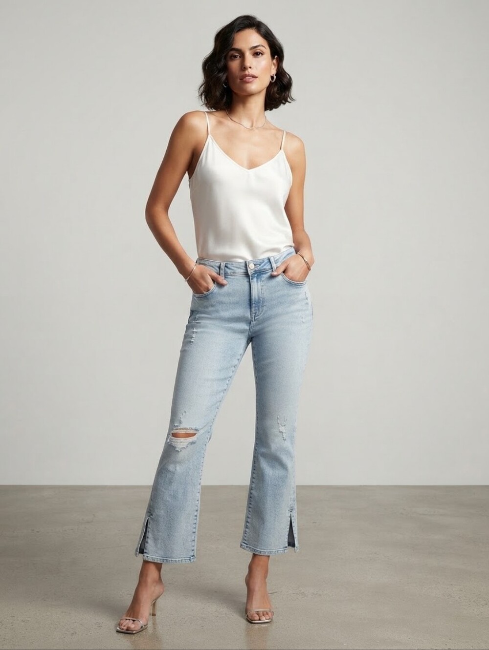 Democracy "Ab"-Solution Cropped Jeans Size 14 Light Wash Blue Distressed